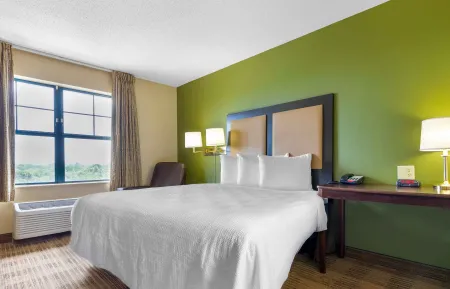 Studio Suite - 1 Queen Bed