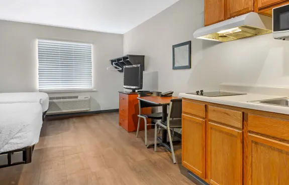 Studio Suite - 2 Full Beds