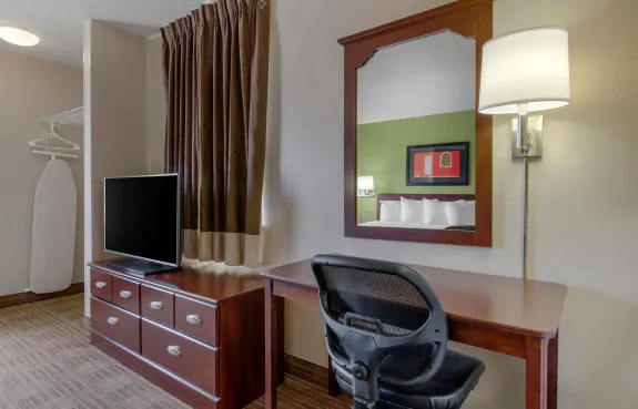 Studio Suite - 1 Queen Bed