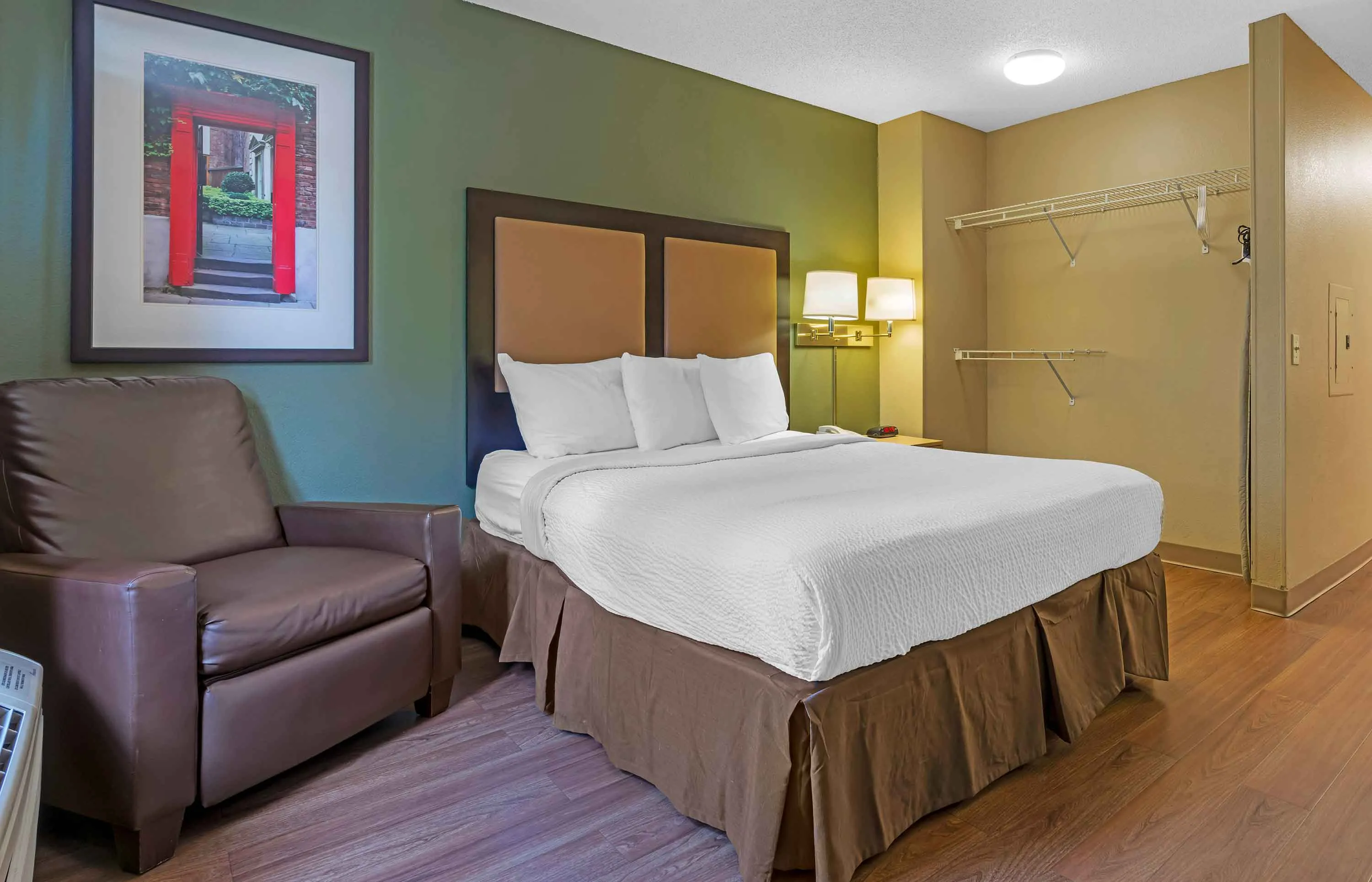 Studio Suite - 1 Queen Bed