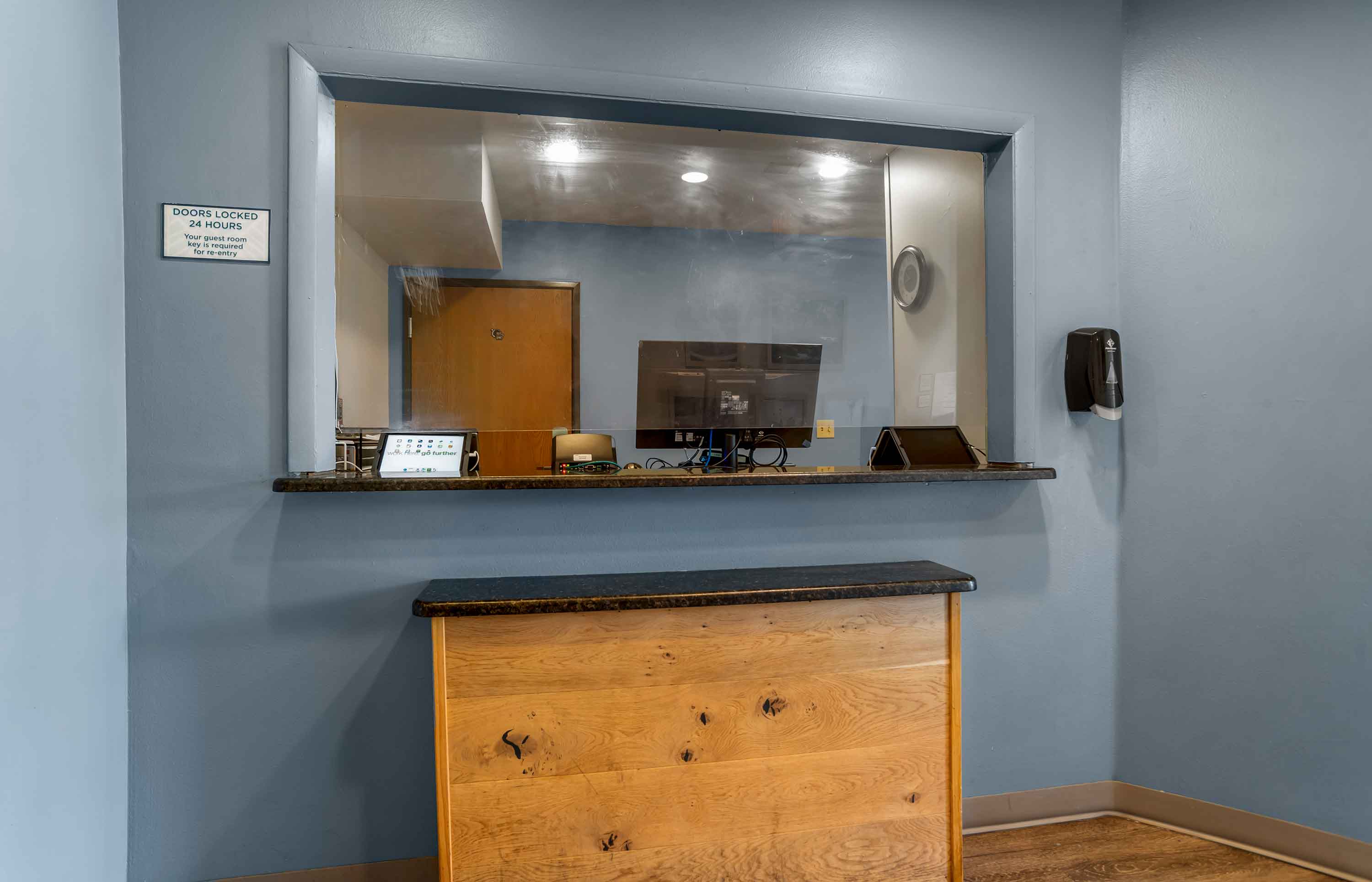 Lobby and Guest Check-in