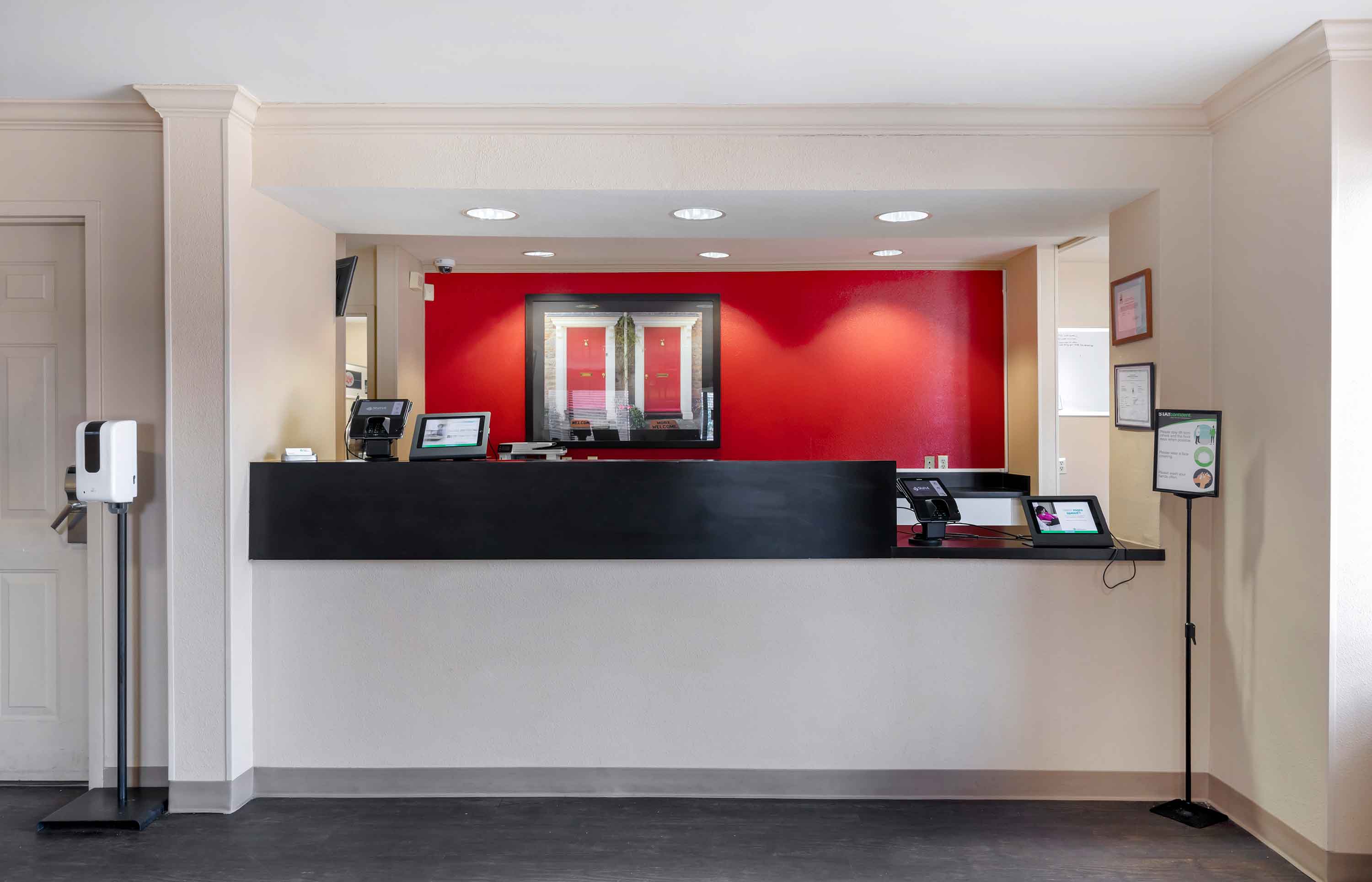 Lobby and Guest Check-in