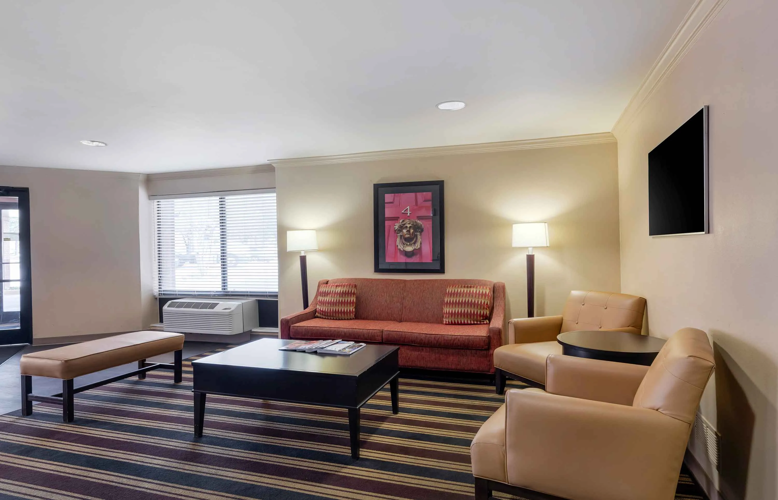 Lobby and Guest Check-in